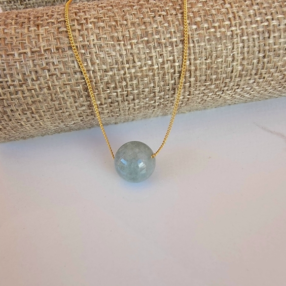 JADE Necklace Minimalist Crystal Gemstone FLOATING GREEN JADAITE - Picture 3 of 5